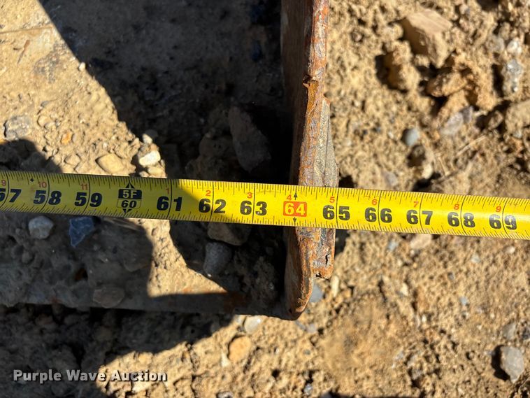 image for item DT0141 2017 Bobcat T595 tracked skid steer loader