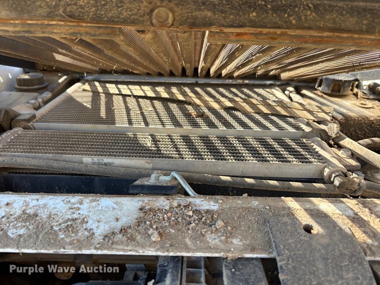 image for item DT0141 2017 Bobcat T595 tracked skid steer loader