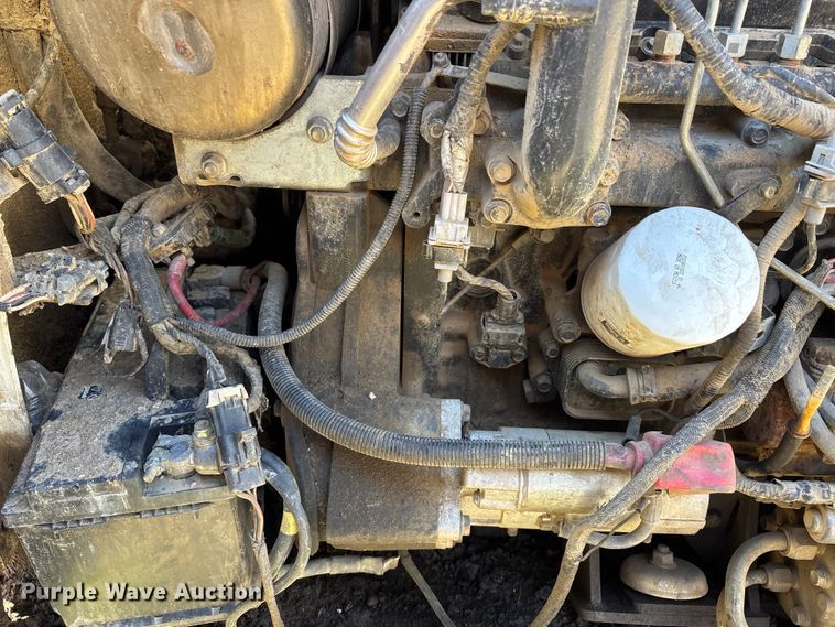 image for item DT0141 2017 Bobcat T595 tracked skid steer loader