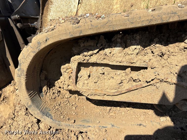 image for item DT0141 2017 Bobcat T595 tracked skid steer loader