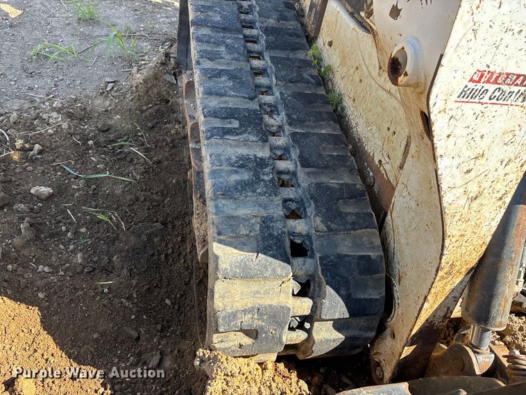 image for item DT0141 2017 Bobcat T595 tracked skid steer loader