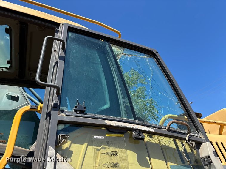 image for item DT0142 2012 Volvo EC480D L excavator