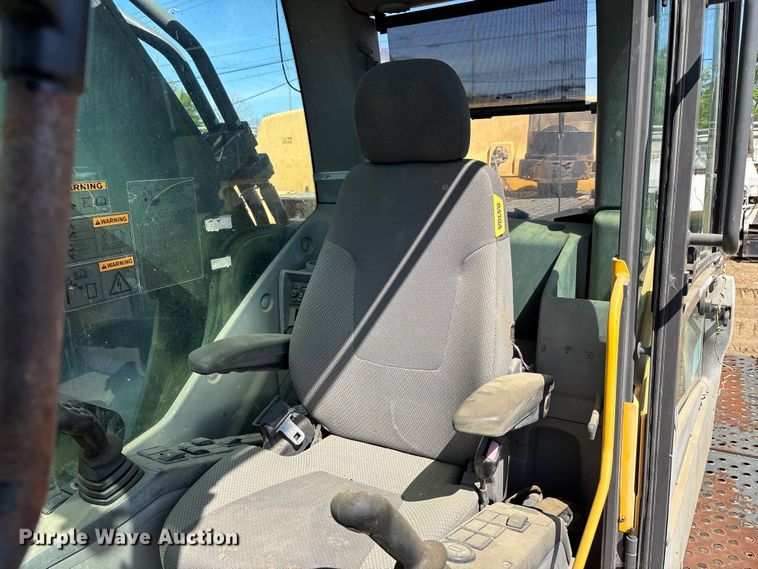 image for item DT0142 2012 Volvo EC480D L excavator