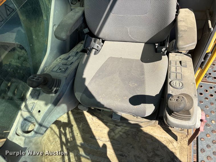 image for item DT0142 2012 Volvo EC480D L excavator