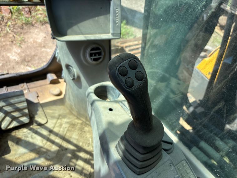 image for item DT0142 2012 Volvo EC480D L excavator
