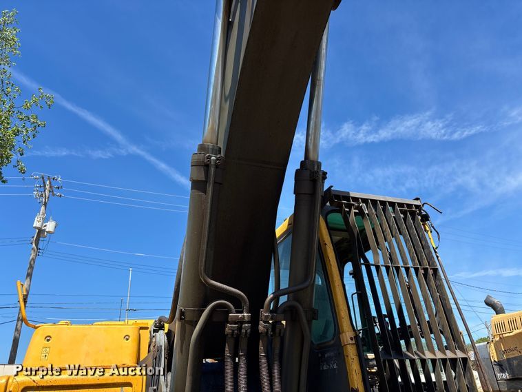 image for item DT0143 2006 Volvo EC360BLC excavator