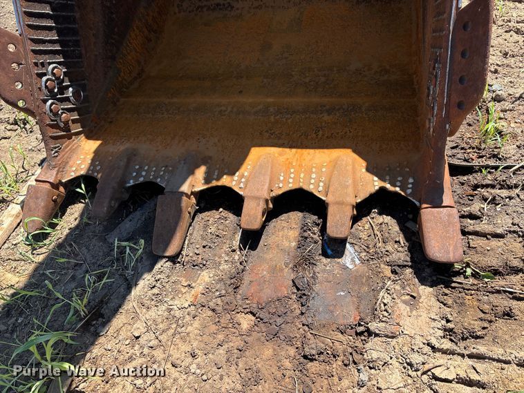 image for item DT0143 2006 Volvo EC360BLC excavator