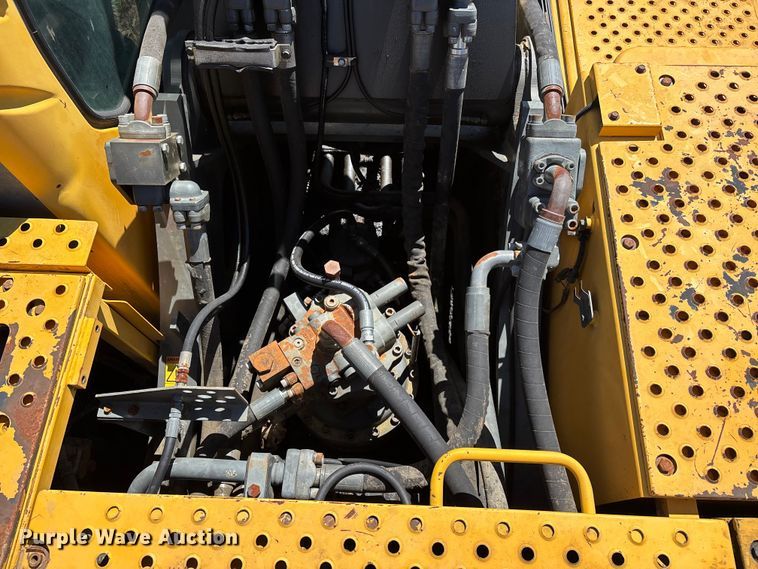 image for item DT0143 2006 Volvo EC360BLC excavator