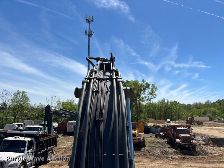 image for item DT0143 2006 Volvo EC360BLC excavator