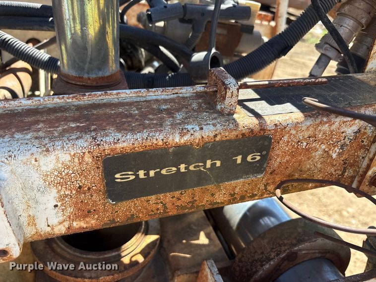 image for item DT0144 Terex CR362L paver