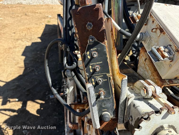 image for item DT0144 Terex CR362L paver