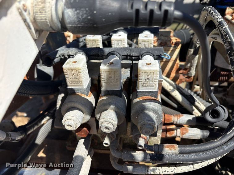 image for item DT0144 Terex CR362L paver