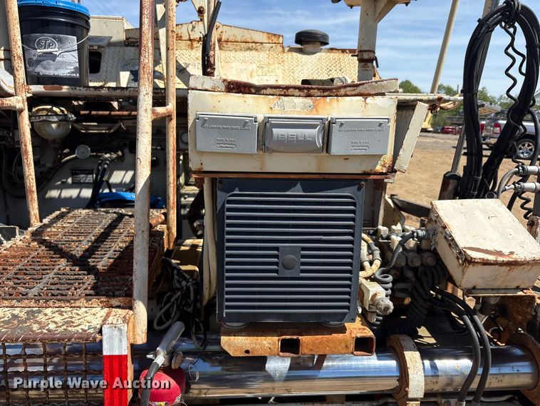 image for item DT0144 Terex CR362L paver