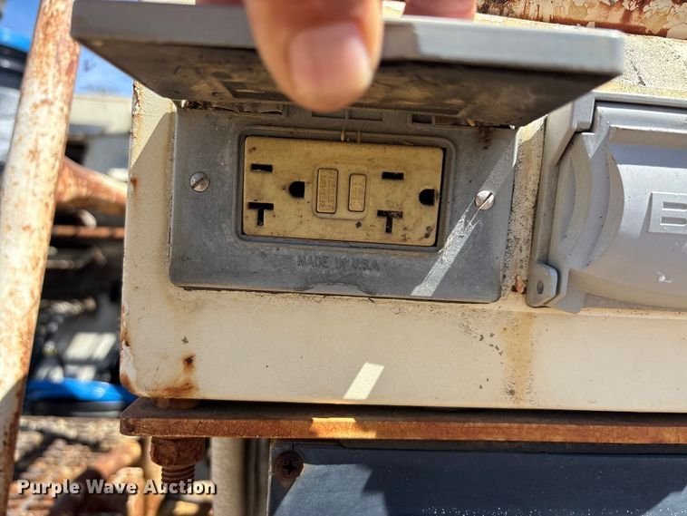 image for item DT0144 Terex CR362L paver