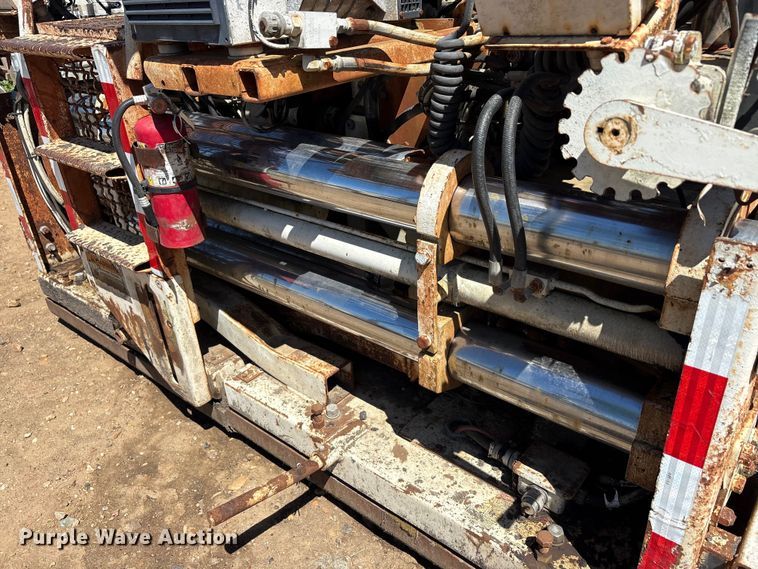 image for item DT0144 Terex CR362L paver