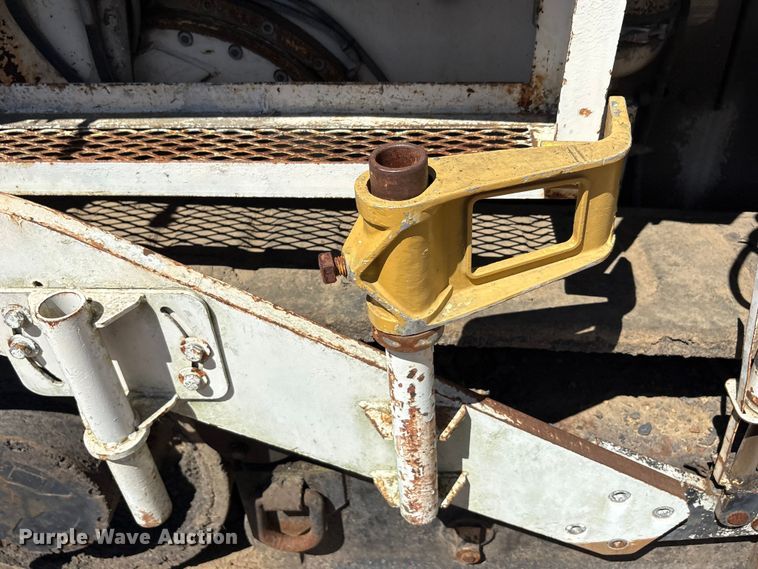 image for item DT0144 Terex CR362L paver