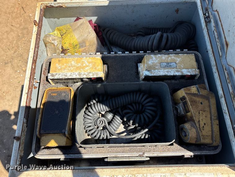 image for item DT0144 Terex CR362L paver