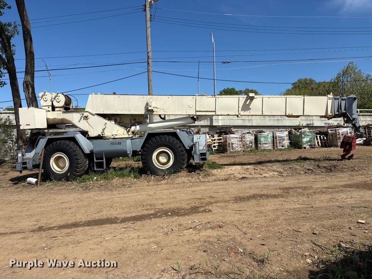 image for item DT0145 Terex Rt555 crane truck