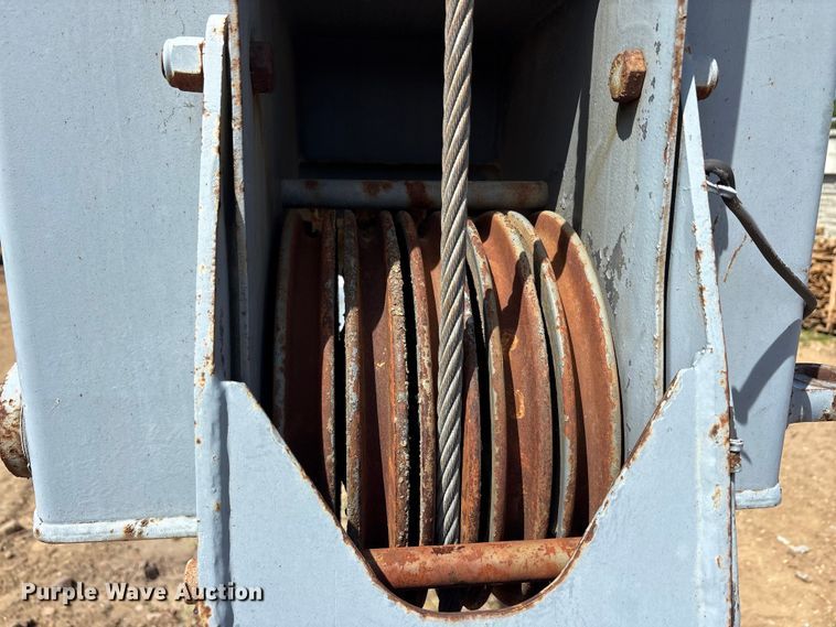 image for item DT0145 Terex Rt555 crane truck