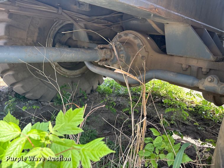 image for item DT0145 Terex Rt555 crane truck