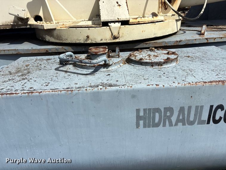 image for item DT0145 Terex Rt555 crane truck