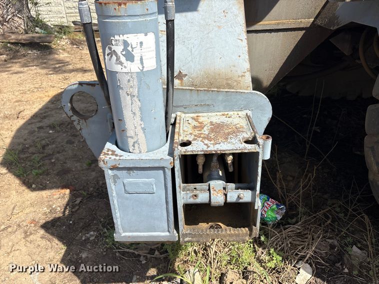 image for item DT0145 Terex Rt555 crane truck