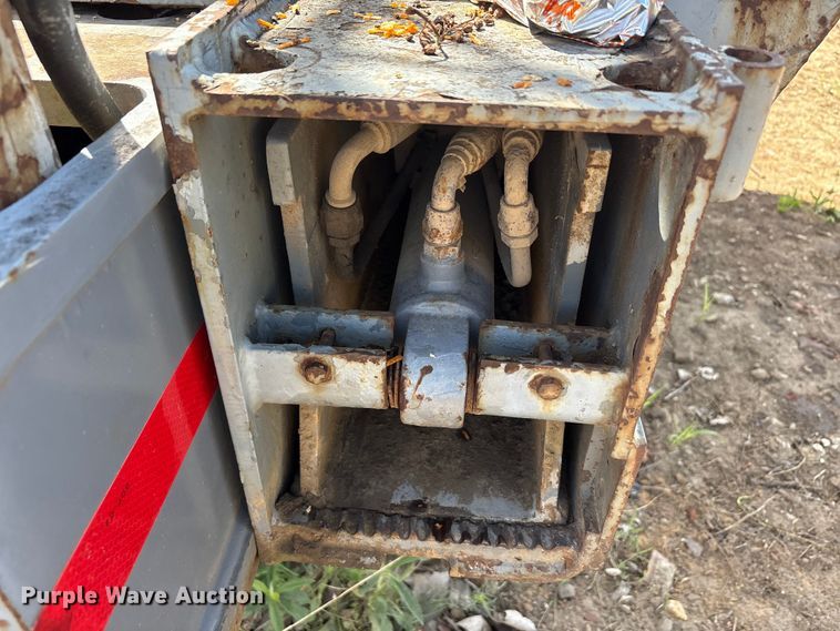 image for item DT0145 Terex Rt555 crane truck