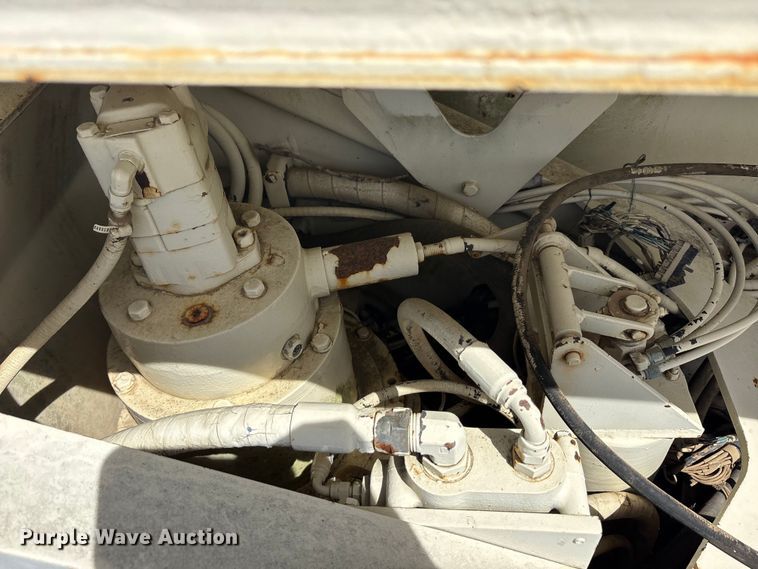 image for item DT0145 Terex Rt555 crane truck