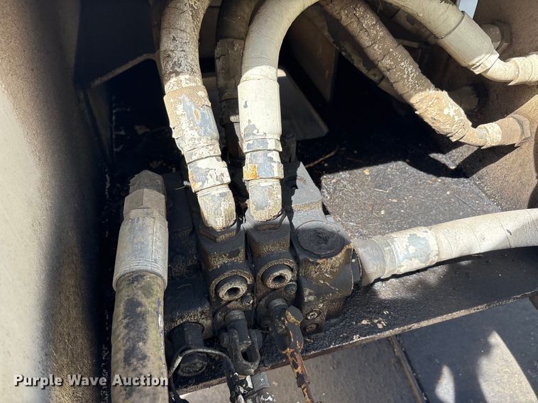 image for item DT0145 Terex Rt555 crane truck