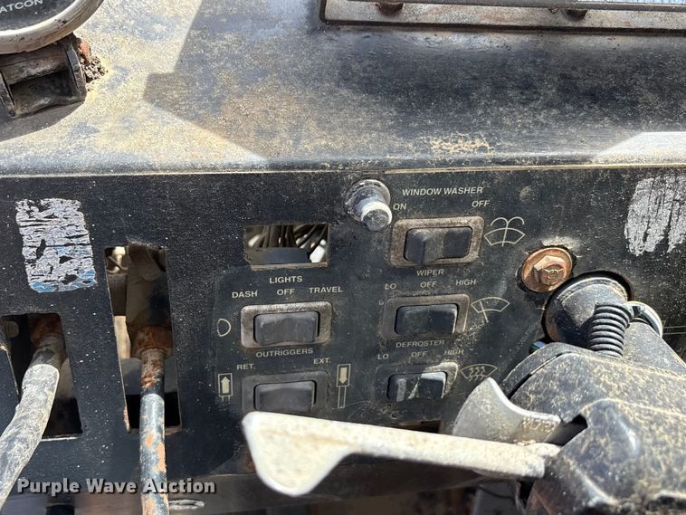 image for item DT0145 Terex Rt555 crane truck