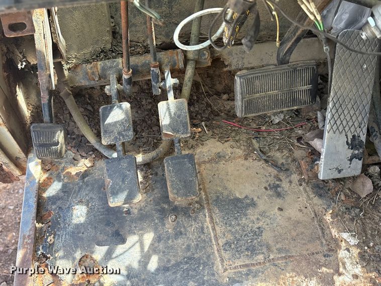 image for item DT0145 Terex Rt555 crane truck