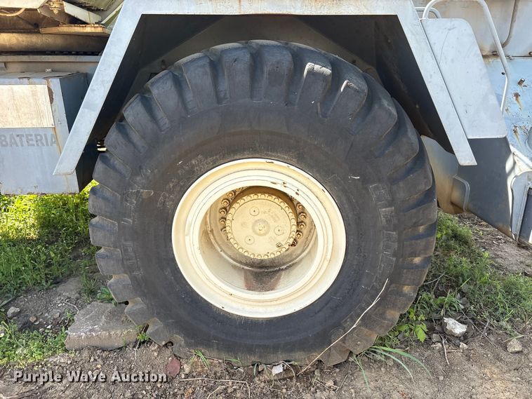 image for item DT0145 Terex Rt555 crane truck