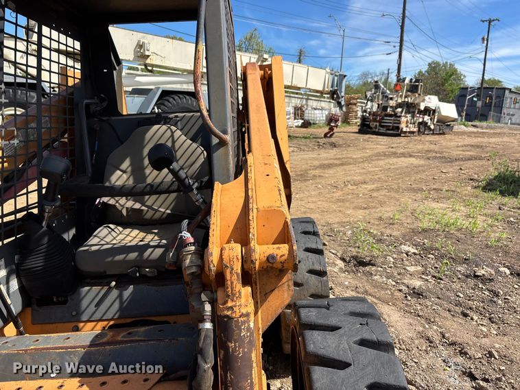 image for item DT0146 2005 Case 420 skid steer loader