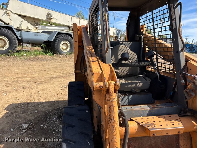 image for item DT0146 2005 Case 420 skid steer loader