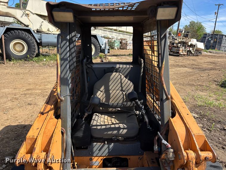 image for item DT0146 2005 Case 420 skid steer loader