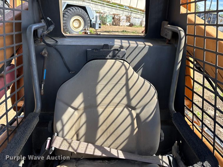 image for item DT0146 2005 Case 420 skid steer loader