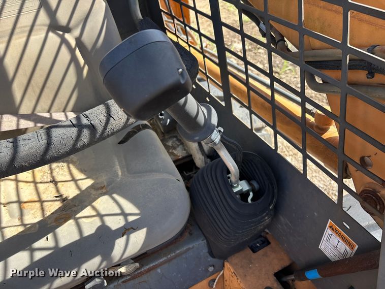 image for item DT0146 2005 Case 420 skid steer loader