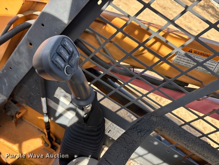 image for item DT0146 2005 Case 420 skid steer loader