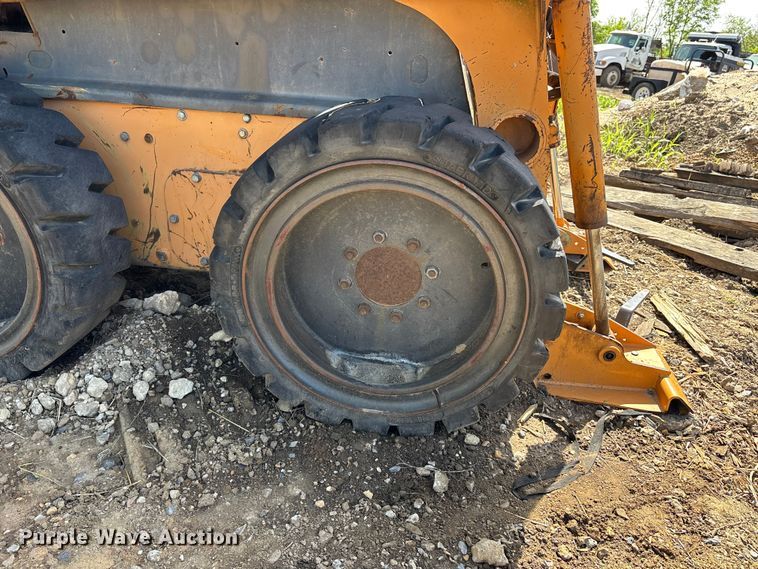 image for item DT0146 2005 Case 420 skid steer loader