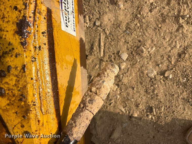 image for item DT0150 John Deere 1812C scraper