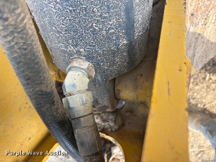 image for item DT0150 John Deere 1812C scraper