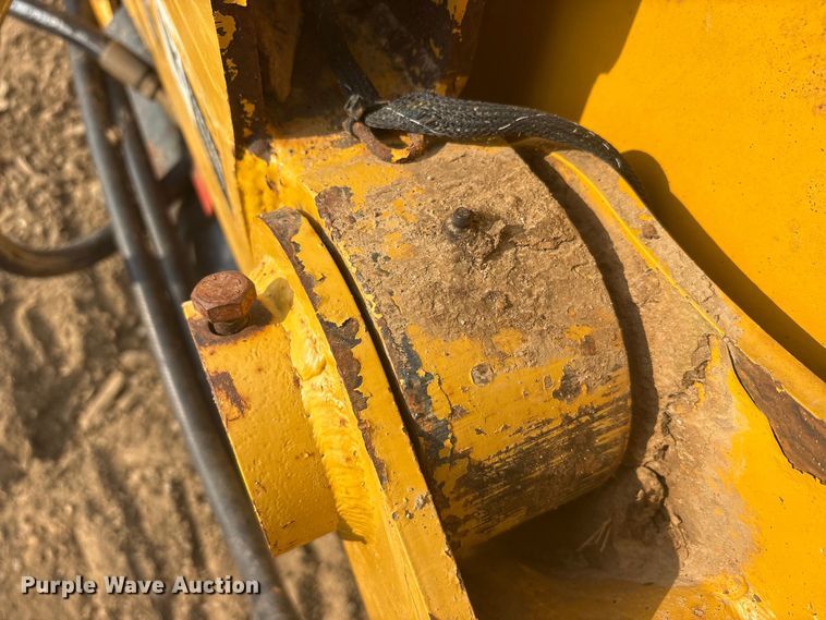 image for item DT0150 John Deere 1812C scraper