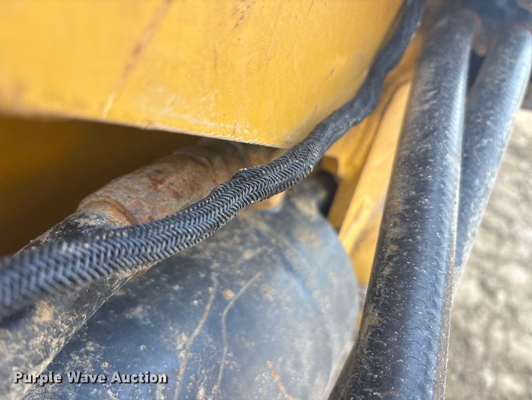 image for item DT0150 John Deere 1812C scraper