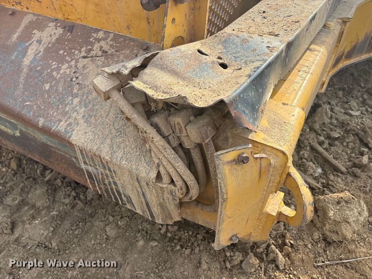 image for item DT0150 John Deere 1812C scraper