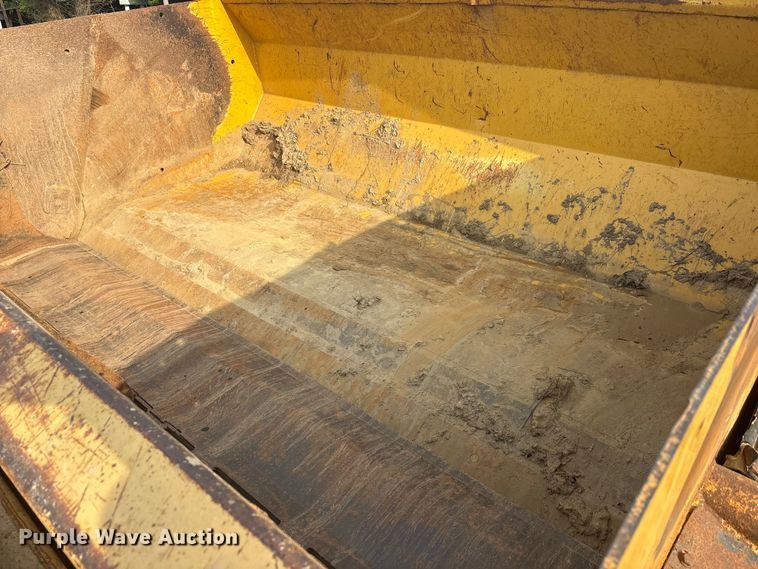 image for item DT0150 John Deere 1812C scraper