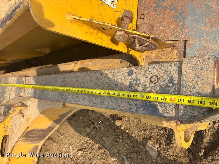 image for item DT0150 John Deere 1812C scraper