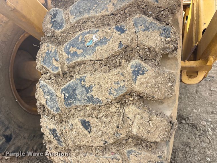 image for item DT0150 John Deere 1812C scraper