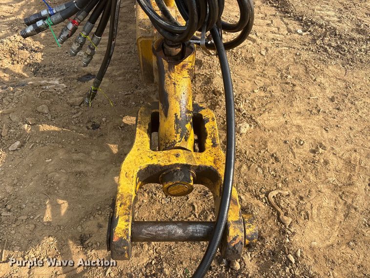 image for item DT0151 John Deere 1812C scraper