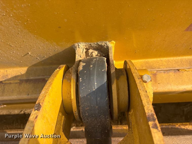 image for item DT0151 John Deere 1812C scraper