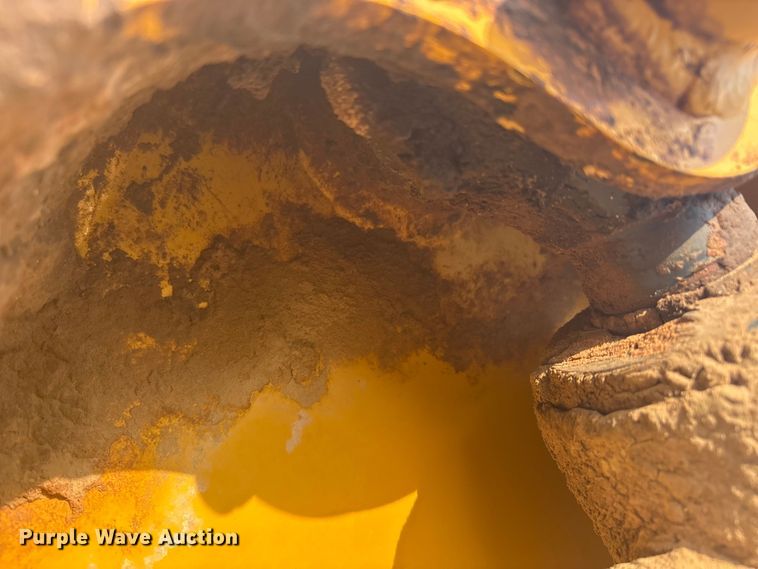 image for item DT0151 John Deere 1812C scraper